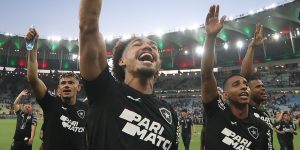 Adryelson zagueiro do Botafogo