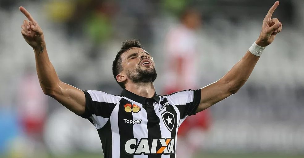 Rodrigo Pimpão na época de Botafogo